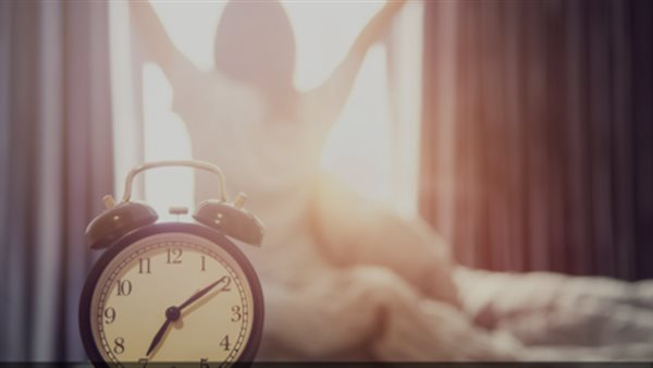 الاستيقاظ قبل رنة