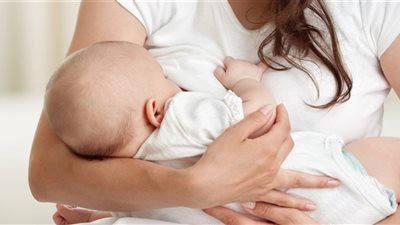 كيف تتعاملين مع رفض الطفل الرضاعة الطبيعية؟    